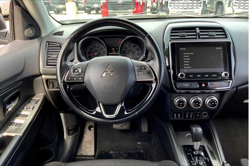 2020 Mitsubishi Outlander Sport SE