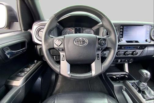 Midnight Black Metallic 2022 Toyota Tacoma TRD Sport
