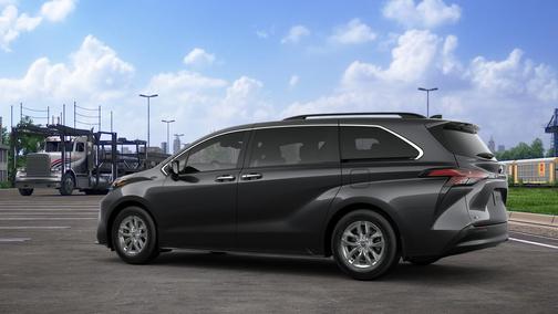 2025 Toyota Sienna XLE