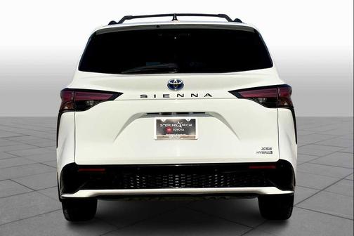 2022 Toyota Sienna XSE 7 Passenger