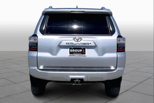 Classic Silver Metallic 2015 Toyota 4Runner SR5