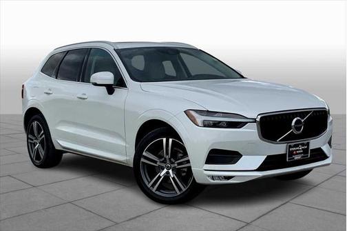 2021 Volvo XC60 T5 Momentum