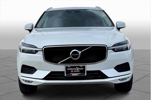 2021 Volvo XC60 T5 Momentum