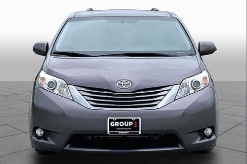 Predawn Gray Mica 2017 Toyota Sienna XLE