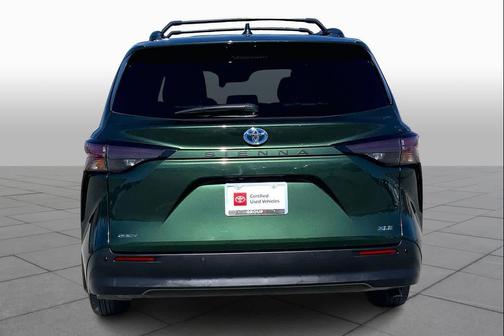 2025 Toyota Sienna XLE