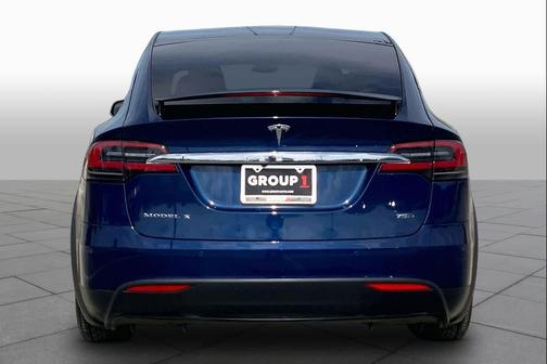 Deep Blue Metallic 2018 Tesla Model X 75D