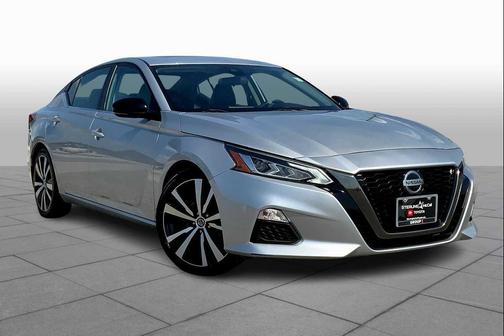 2020 Nissan Altima SR FWD