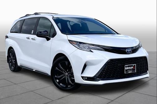 2025 Toyota Sienna XSE 7 Passenger