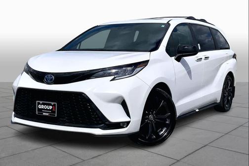 2025 Toyota Sienna XSE 7 Passenger