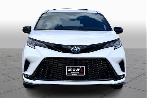 2025 Toyota Sienna XSE 7 Passenger