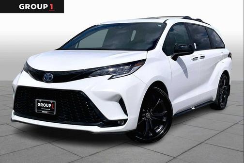 2025 Toyota Sienna XSE 7 Passenger