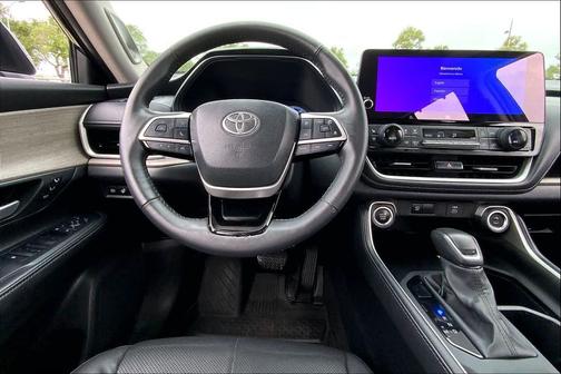 Midnight Black Metallic 2024 Toyota Grand Highlander Limited