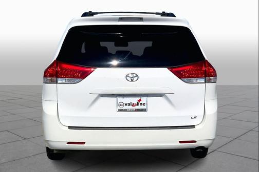 2011 Toyota Sienna LE