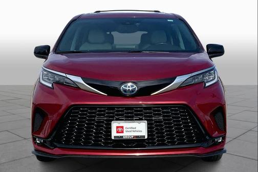 2023 Toyota Sienna XSE 7 Passenger