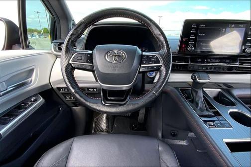 2023 Toyota Sienna XSE 7 Passenger