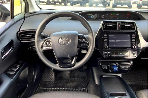 2022 Toyota Prius L