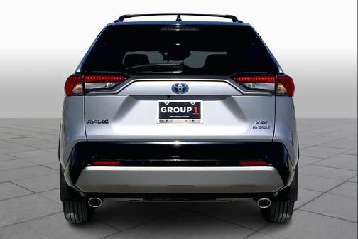 2024 Toyota RAV4 Hybrid SE