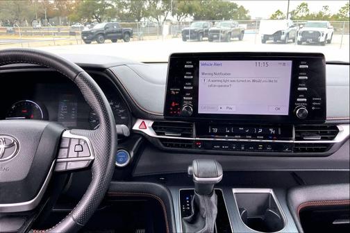 2024 Toyota Sienna XSE 7 Passenger