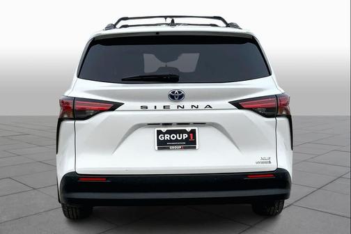 2022 Toyota Sienna XLE