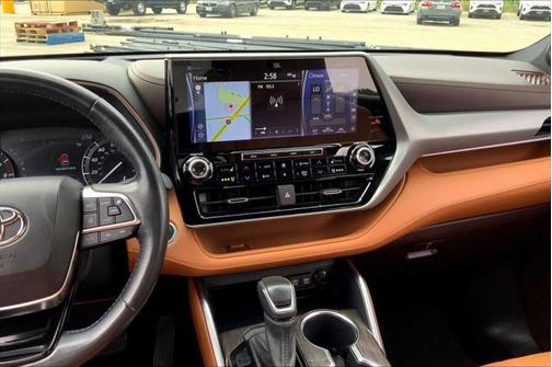 2021 Toyota Highlander Platinum