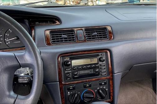 2000 Toyota Camry LE