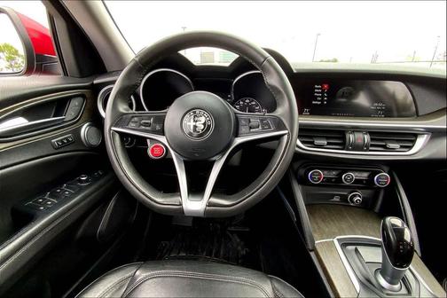 2018 Alfa Romeo Stelvio Ti