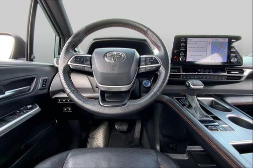 Cement 2024 Toyota Sienna XSE 7 Passenger