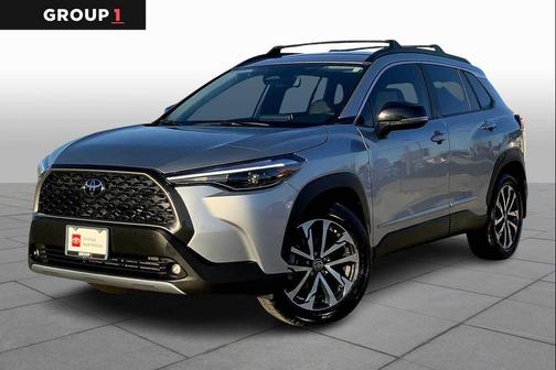 2025 Toyota Corolla Cross XLE