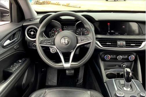 2019 Alfa Romeo Stelvio Base