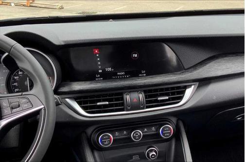 2019 Alfa Romeo Stelvio Base