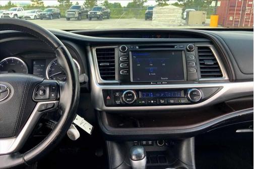 2017 Toyota Highlander LE Plus