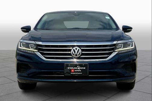 2022 Volkswagen Passat 2.0T SE