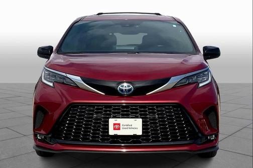 2022 Toyota Sienna XSE 7 Passenger