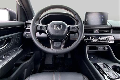 Platinum White Pearl 2025 Honda Pilot TrailSport
