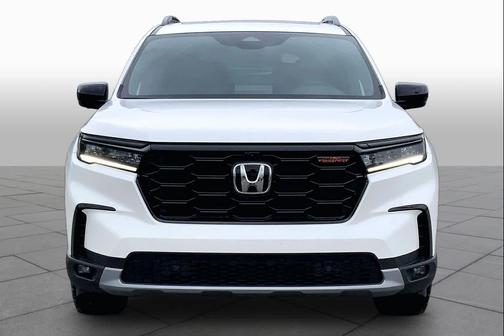 Platinum White Pearl 2025 Honda Pilot TrailSport