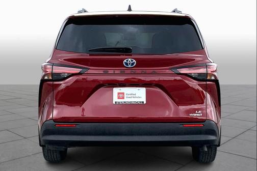 2021 Toyota Sienna LE