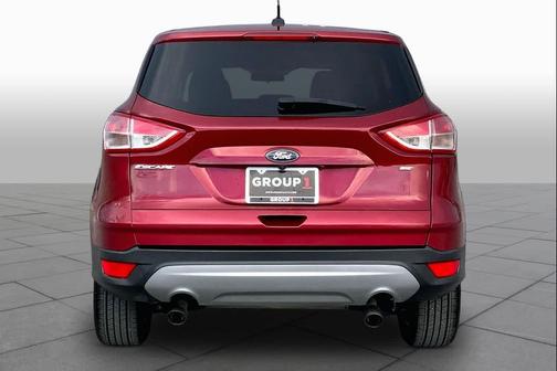 Ruby Red Metallic Tinted Clearcoat 2016 Ford Escape SE