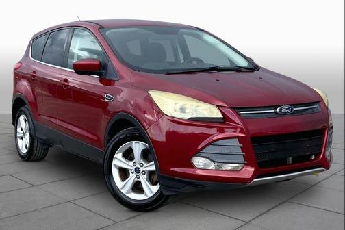 Ruby Red Metallic Tinted Clearcoat 2016 Ford Escape SE
