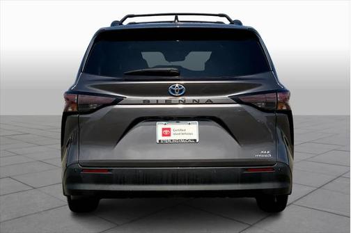 2023 Toyota Sienna XLE 8 Passenger