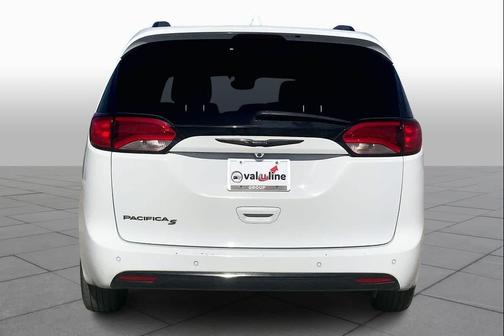 2020 Chrysler Pacifica Touring-L Plus