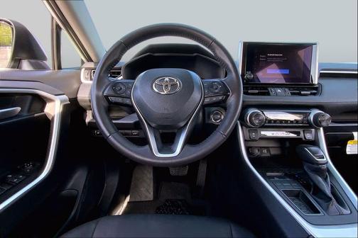 Wind Chill Pearl 2025 Toyota RAV4 XLE Premium