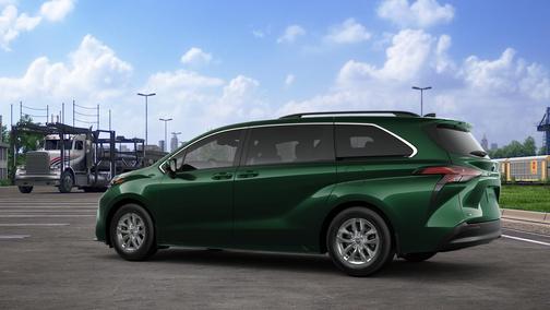 2025 Toyota Sienna LE