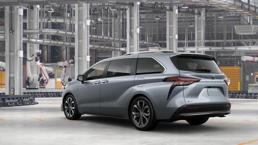 2025 Toyota Sienna Platinum 7 Passenger