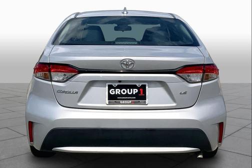 Classic Silver Metallic 2022 Toyota Corolla LE