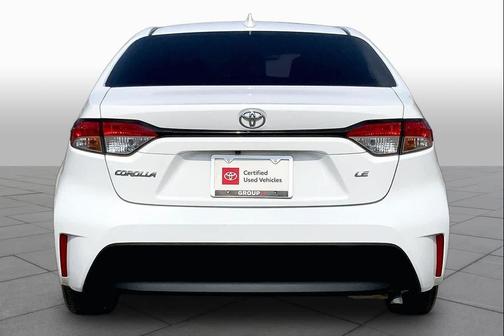 Ice Cap 2024 Toyota Corolla LE