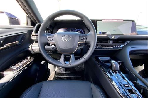 2026 Toyota Crown Signia XLE