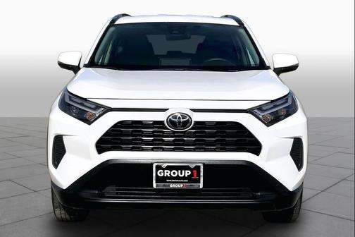 Ice Cap 2025 Toyota RAV4 XLE