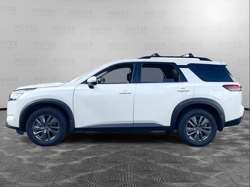 2024 Nissan Pathfinder SV 4WD