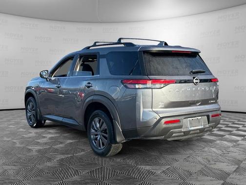 2024 Nissan Pathfinder SV 4WD