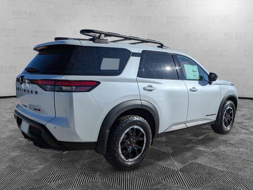 Everest White Pearl Tricoat 2026 Nissan Pathfinder Rock Creek